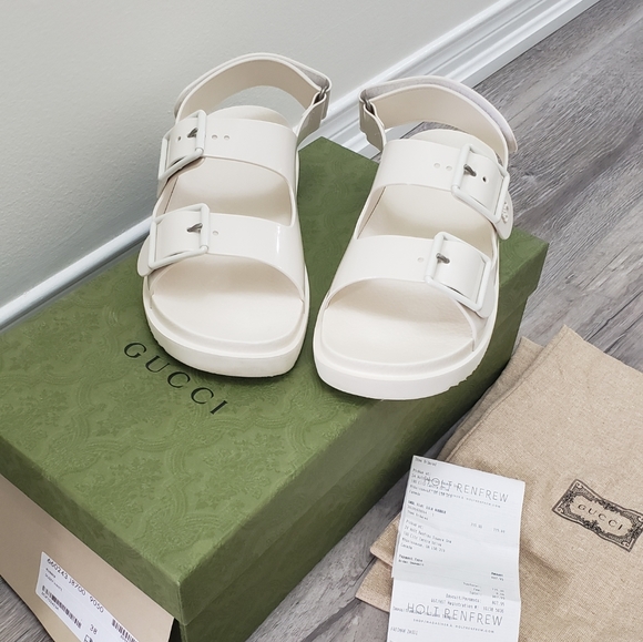 ***SOLD***100% Authentic Gucci Isla Buckled Rubber Sandals White Sz 38 - Picture 3 of 11